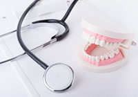神経を抜いた歯があっても歯科矯正は受けられる？