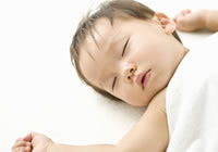 頭の形と歯並びの関係性赤ちゃんの寝る向きで歯並びが変わる？